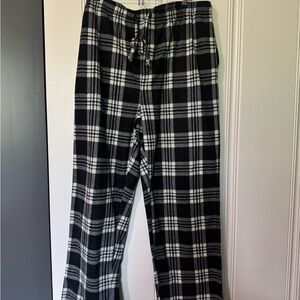 Beverly Hills Polo Club Black and White Plaid Pajama Pants